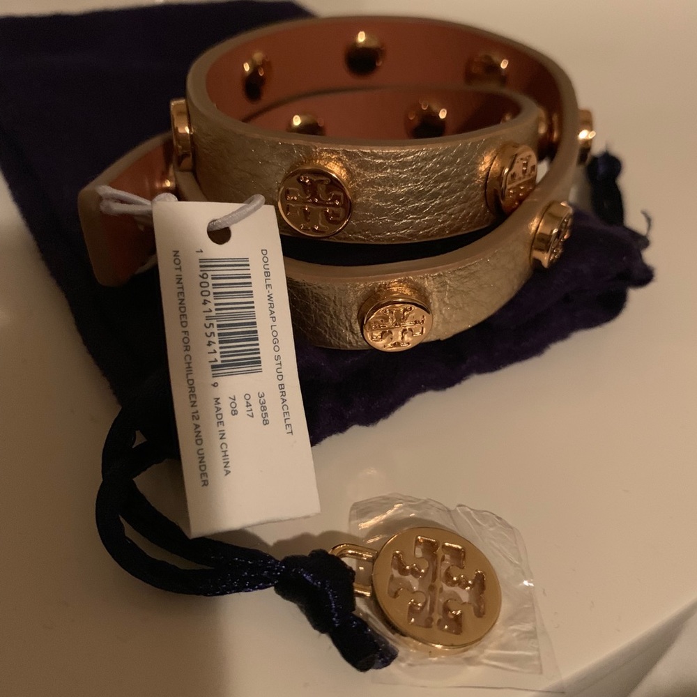 Tory Burch Double-Wrap Logo stud bracelet